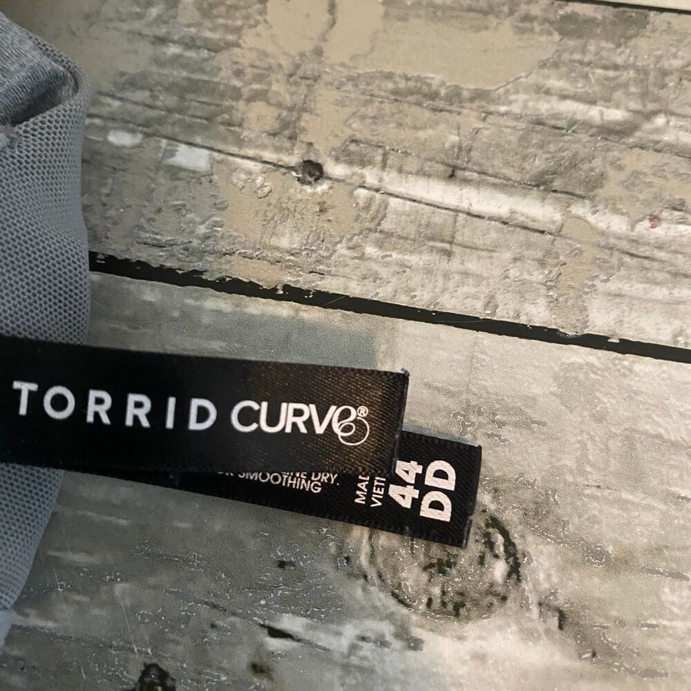 Torrid Curve Gray Full Coverage Underwire Bra 44dd - image 3